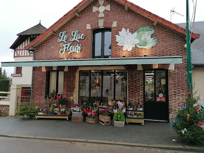 Le Lac Fleuri à Le Mêle-sur-Sarthe