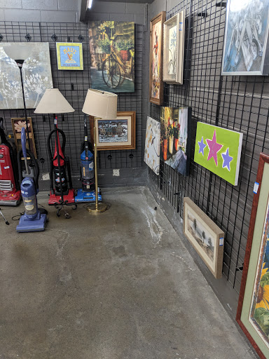 Thrift Store «Goodwill of Silicon Valley», reviews and photos, 60 San Tomas Aquino Rd, Campbell, CA 95008, USA