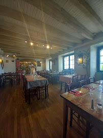 Atmosphère du Restaurant français La Vache qui Fume à La Chapelle-Saint-Géraud - n°7