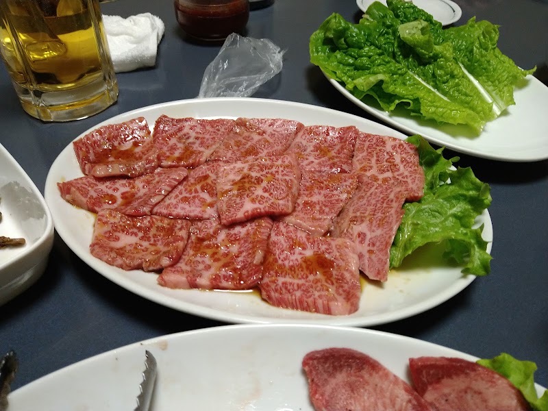 焼肉もらんぼん