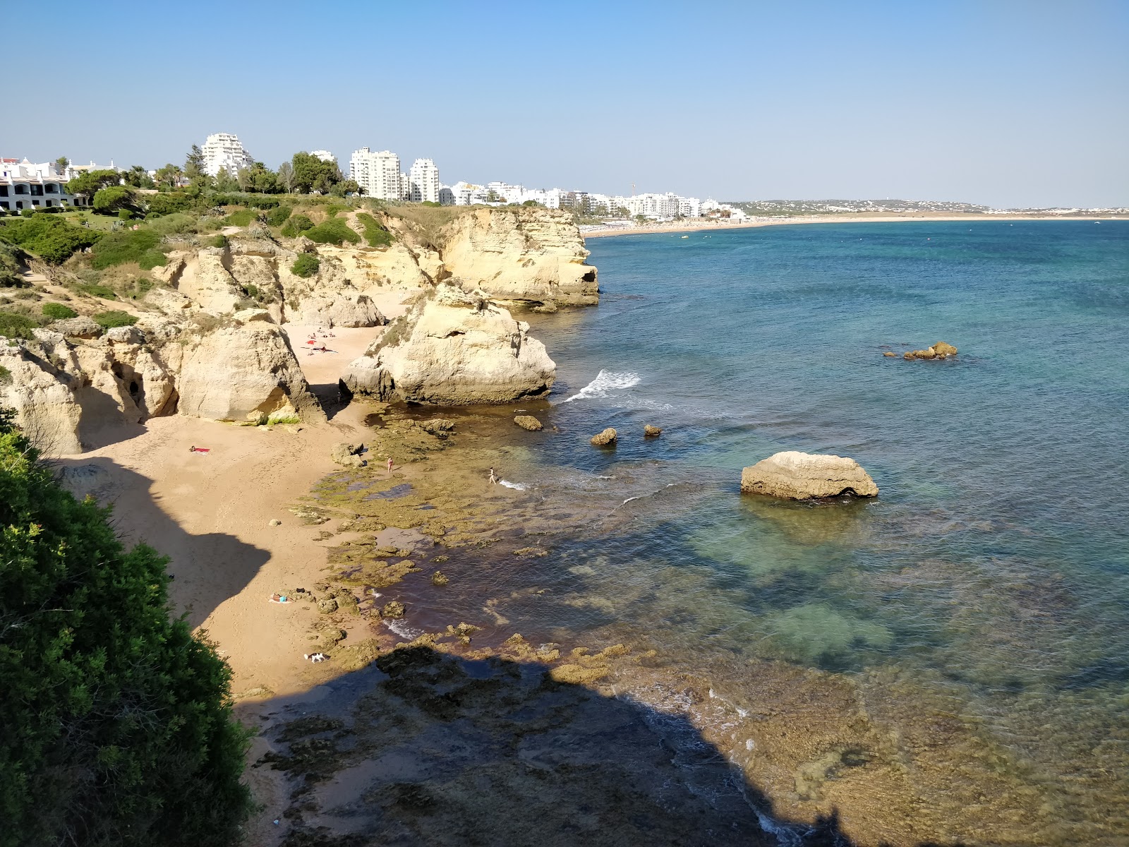 Foto von Praia dos Beijinhos wilde gegend