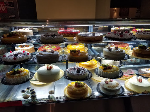 Pasteleria y Cafe Petiviere en Uruapan