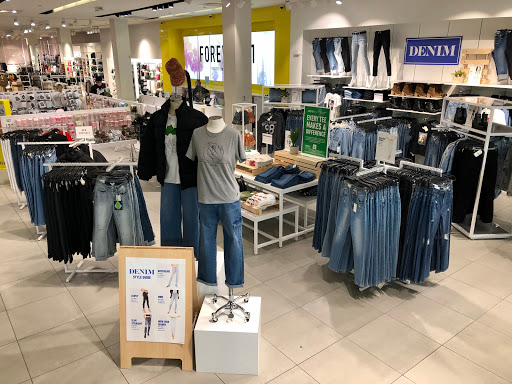 Clothing Store «Forever 21», reviews and photos, 4502 S Steele St #426B, Tacoma, WA 98409, USA