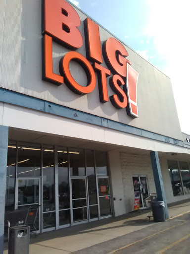 Discount Store «Big Lots», reviews and photos, 34 Great Teays Blvd, Scott Depot, WV 25560, USA