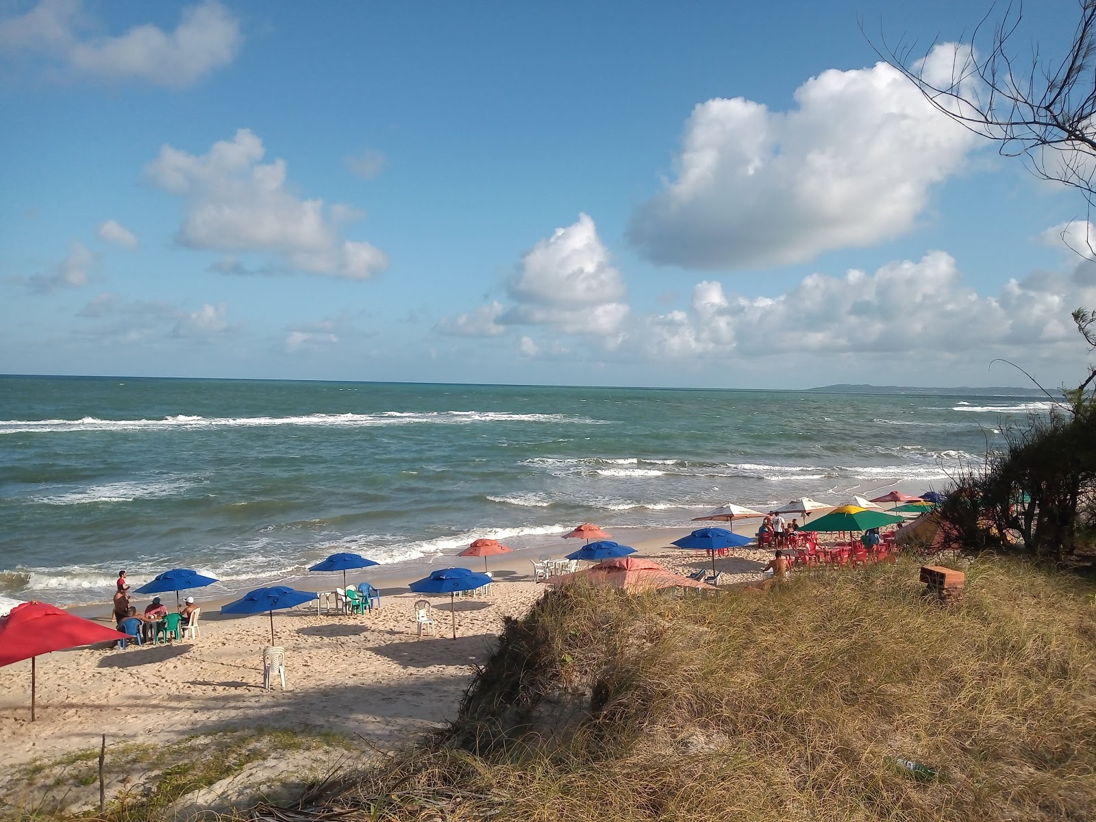 Photo de Plage de Sibauma avec rivage droit, long