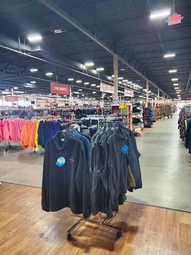 Sporting Goods Store «Big R of Homer Glen», reviews and photos, 15830 S Bell Rd, Homer Glen, IL 60491, USA