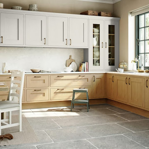 Optiplan Kitchens - Knaphill - Interior designer