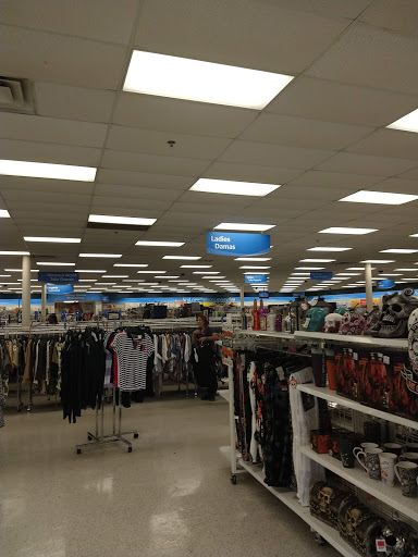 Shopping Mall «Colonial Plaza Mall», reviews and photos, 601 N Bumby Ave, Orlando, FL 32803, USA