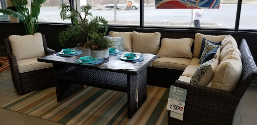 Furniture Store «Pilgrim Furniture & Mattress City Danbury», reviews and photos, 114 Federal Rd, Danbury, CT 06811, USA