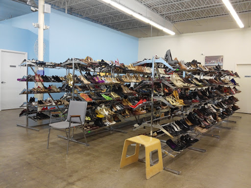 Thrift Store «St. Vincent de Paul Thrift Store», reviews and photos, 28720 Stephenson Hwy, Madison Heights, MI 48071, USA
