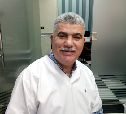 دكتور أحمد حبيب أستاذ التركيبات الصناعية وزراعة الأسنان