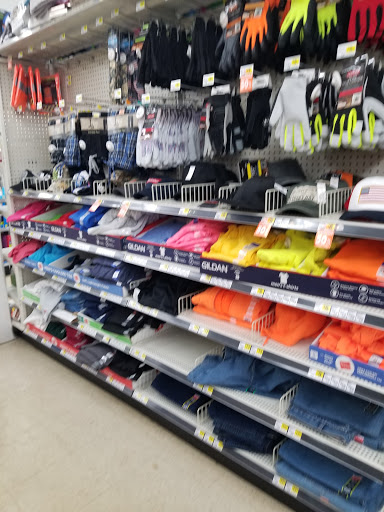 Discount Store «Dollar General», reviews and photos, 692 Theodore St, Joliet, IL 60435, USA