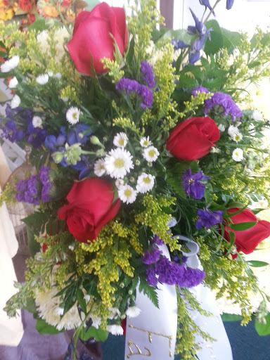 Florist «A & B Florist», reviews and photos, 908 S Cashua Dr, Florence, SC 29501, USA