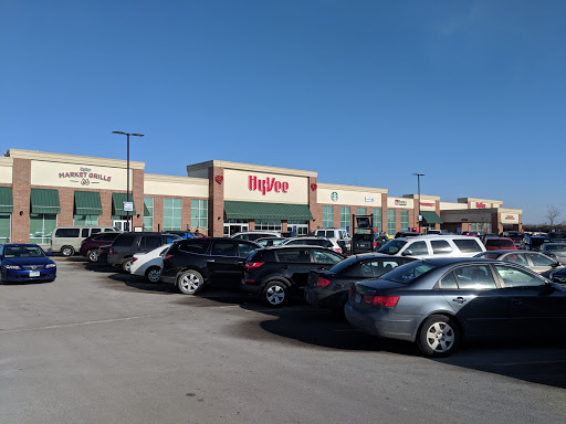 Supermarket «Hy-Vee», reviews and photos, 7180 10th St N, Oakdale, MN 55128, USA