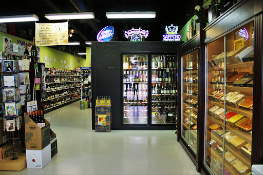 Beer Store «Beer & Wine World», reviews and photos, 26 E Debbie Ln # 102, Mansfield, TX 76063, USA