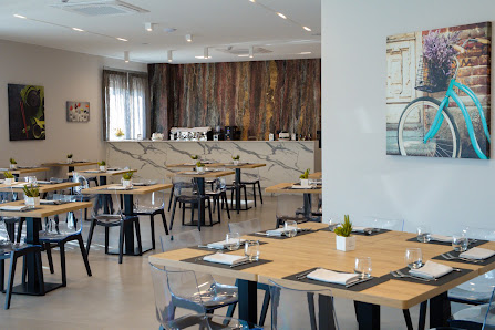 Building Restaurant Str. Consortile, 81032 Area Sviluppo Industriale Teverola CE, Italia