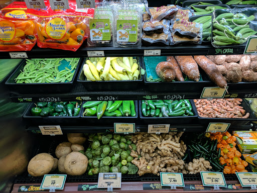 Grocery Store «Fresh Thyme Farmers Market- Bloomington IN», reviews and photos, 3600 W 3rd St, Bloomington, IN 47404, USA