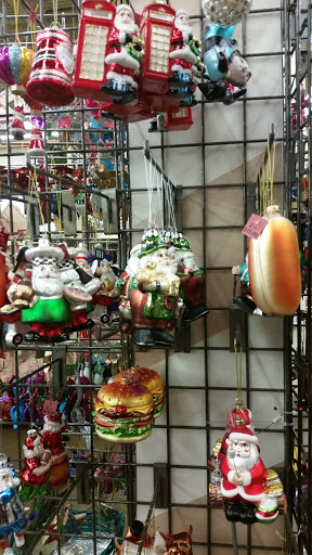 Furniture Store «Cost Plus World Market», reviews and photos, 2585 Tuscany St, Corona, CA 92881, USA