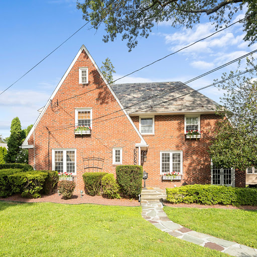 Real Estate Agency «Long & Foster Real Estate, Inc. Havertown- Kevin Toll Group, LLC», reviews and photos, 95 S Eagle Rd, Havertown, PA 19083, USA