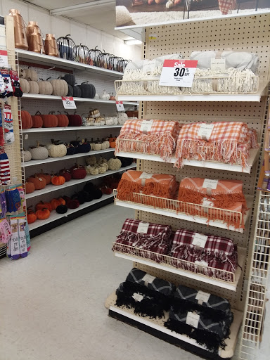 Fabric Store «Jo-Ann Fabrics and Crafts», reviews and photos, 8245 W Golf Rd, Niles, IL 60714, USA