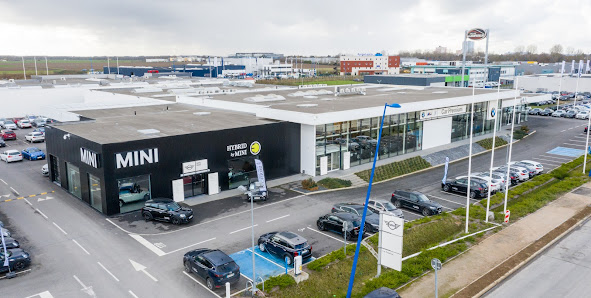 BMW Car Premium Douai - Groupe Lempereur Zone Luc, Rue Barack Obama, 59187 Dechy, France