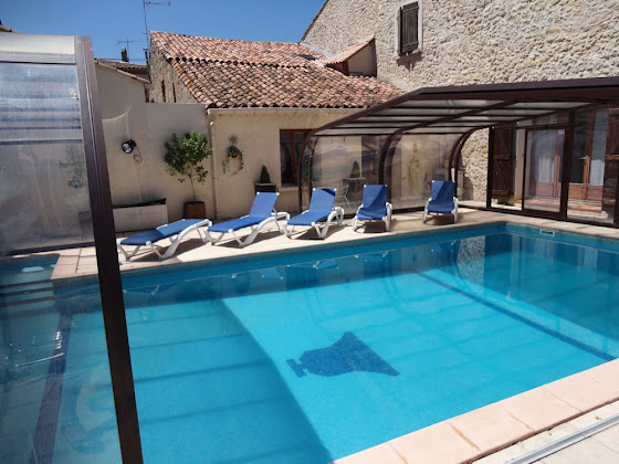 Photo Lodge Gîte L'Eskillou : location grand gîte de groupe avec piscine (Beziers, Hérault, Languedoc) 34480 Pouzolles