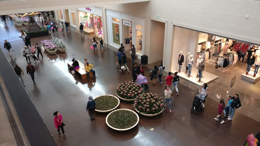 Shopping Mall «NorthPark Center», reviews and photos, 8687 N Central Expy, Dallas, TX 75225, USA