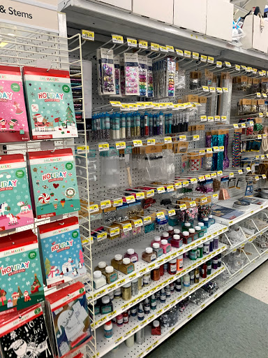 Fabric Store «Jo-Ann Fabrics and Crafts», reviews and photos, 354 Cox Creek Pkwy, Florence, AL 35630, USA