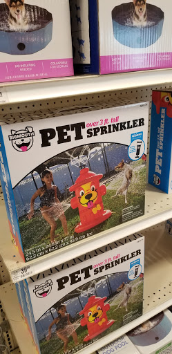 Pet Supply Store «PetSmart», reviews and photos, 13241 Gateway Center Dr, Gainesville, VA 20155, USA