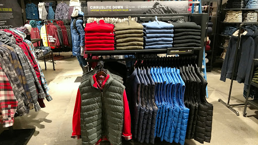 Clothing Store «Eddie Bauer», reviews and photos, 4047 Gramercy St, Columbus, OH 43219, USA