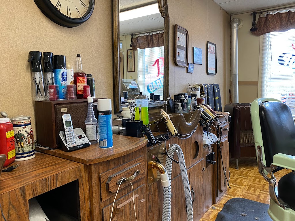 Bill's Barber Shop 13790