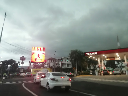 Supermercados Colonial - Avenida Circunvalación