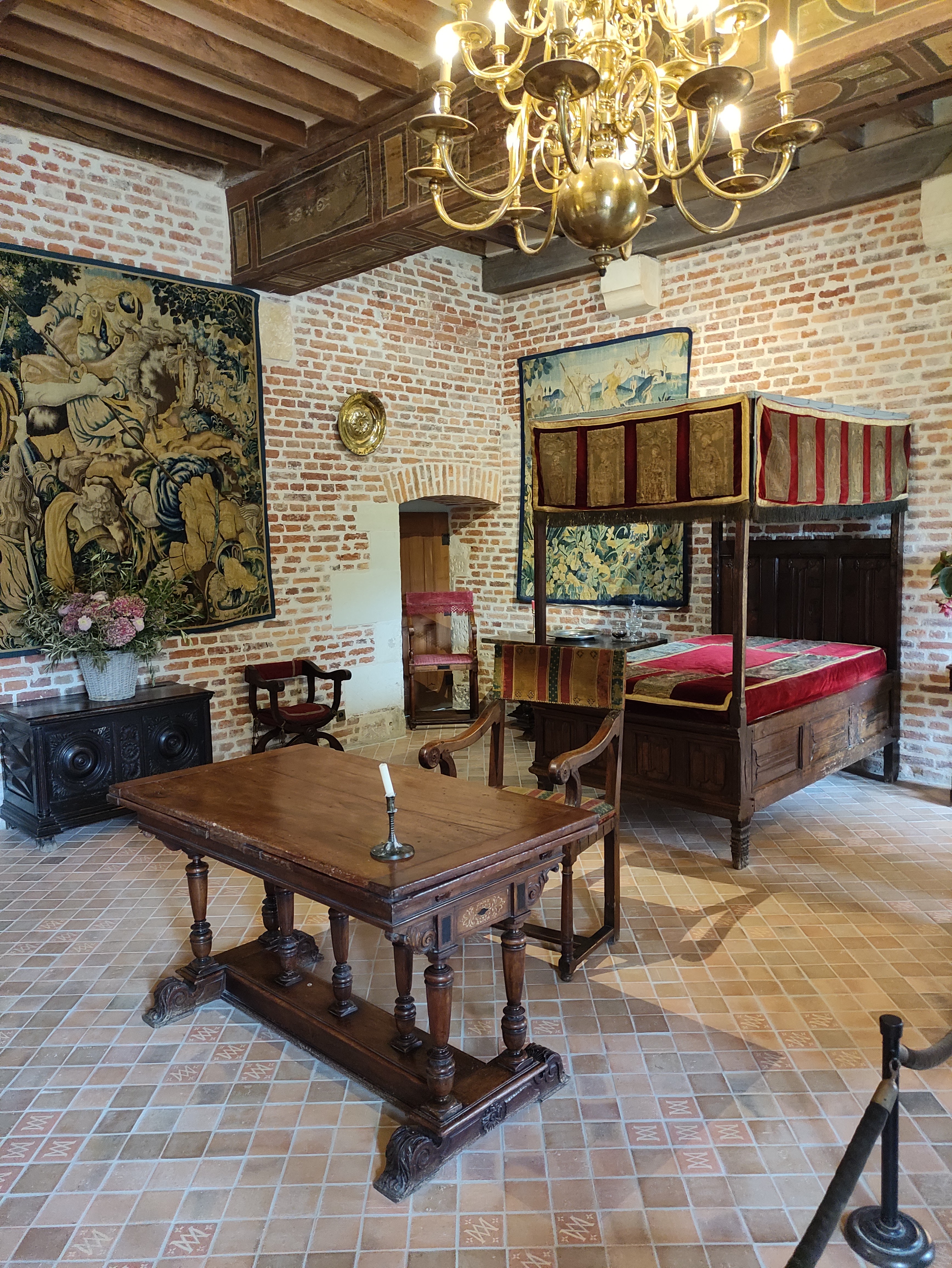 Photo n° 45 de l'avis de X... fait le 24/08/2023 à 10:17