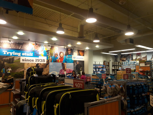 Sportswear Store «Columbia Sportswear Outlet Store», reviews and photos, 100 Citadel Dr #636, Commerce, CA 90040, USA
