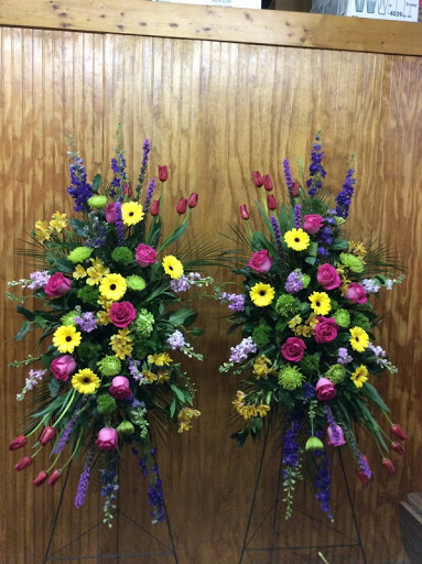 Florist «Maple Lane Florist», reviews and photos, 1522 N Crooks Rd, Clawson, MI 48017, USA