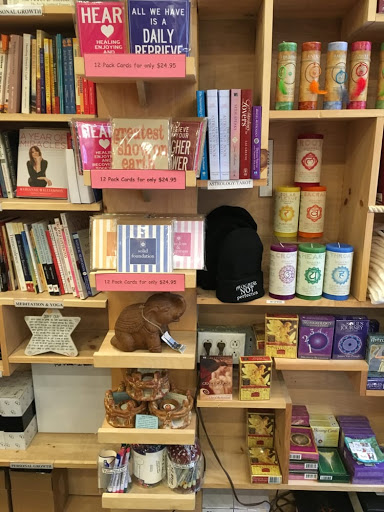 Book Store «Choices Books & Gift Shop», reviews and photos, 220 E 78th St, New York, NY 10075, USA