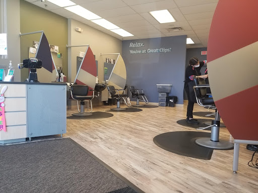 Hair Salon «Great Clips», reviews and photos, 1244 Kingsway Rd, Brandon, FL 33510, USA