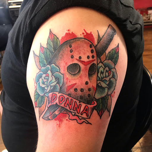 Explore sacred heart tattoo ideas, creative tattoo ideas in Laredo, available at Por Vida Tattoos