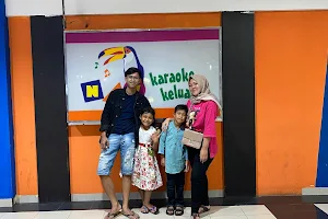 NAV Metro Mall Indah image