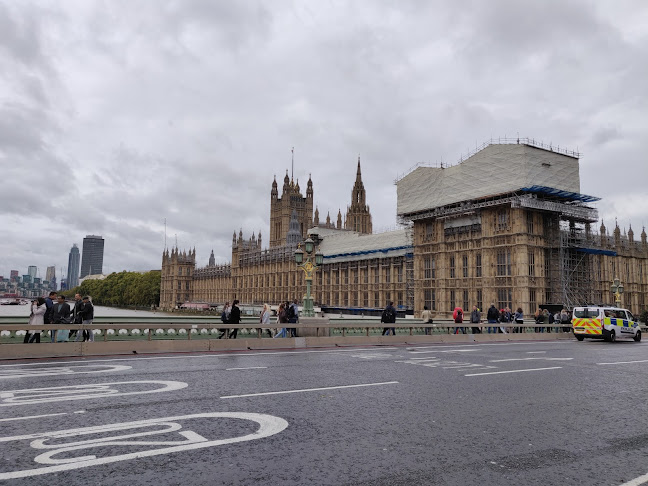 Reviews of Houses of Parliament in London - Association