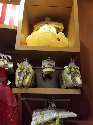 Toy Store «Disney Store», reviews and photos, 8687 N Central Expy, Dallas, TX 75225, USA