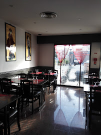 Atmosphère du Restaurant japonais Yi Sushi à Magny-les-Hameaux - n°5