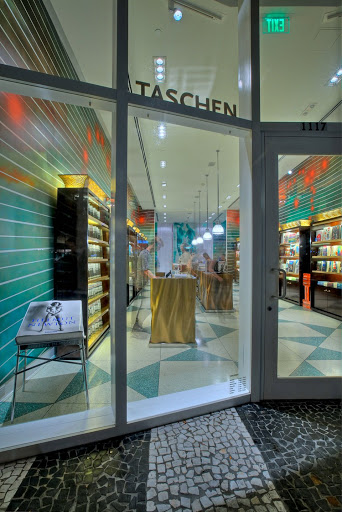 Book Store «TASCHEN Store Miami», reviews and photos, 1111 Lincoln Rd, Miami Beach, FL 33139, USA