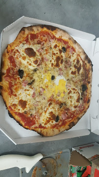 Plats et boissons du Pizzeria Titi Pizza à Gémenos - n°6