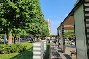 Odaiba Rainbow Park image