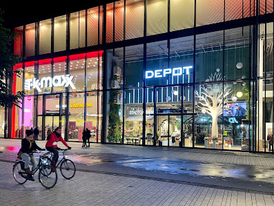 TK Maxx KÖ-Bogen 2, Schadowstraße 32-54, 40212 Düsseldorf, Deutschland