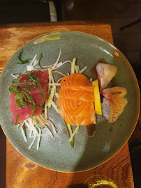 Sashimi du Restaurant de sushis Blueberry Maki Bar à Paris - n°5
