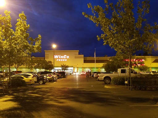 Supermarket «WinCo Foods», reviews and photos, 2060 E 20th St, Chico, CA 95928, USA