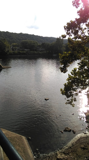 Grocery Store «Milford Market», reviews and photos, 26 Bridge St, Milford, NJ 08848, USA