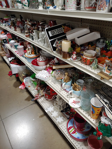 Non-Profit Organization «Goodwill Store», reviews and photos, 193 Avon Village Dr, Avon, IN 46123, USA